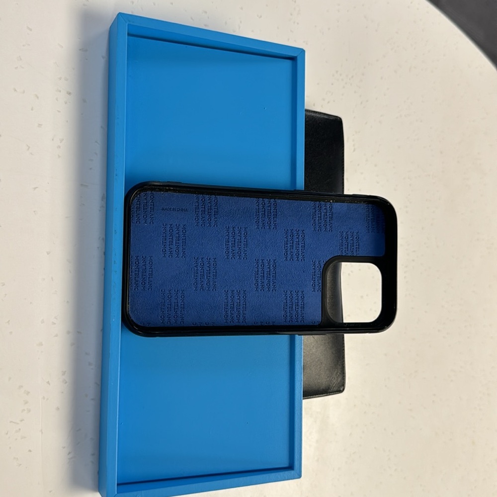 Black phone case iPhone, 13 Pro Max mont Blanc